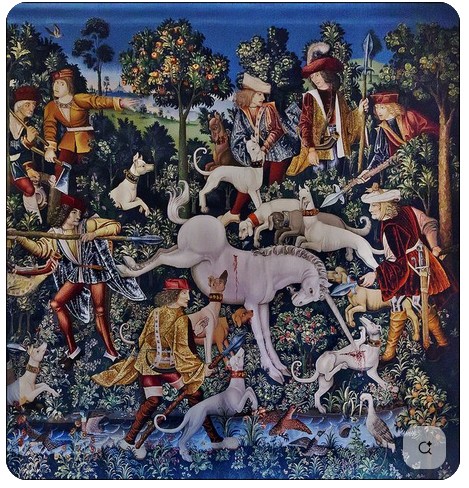 Das Einhorn verteidigt sich. Detail eines Wandteppichs in Stirling Castle, Schottland